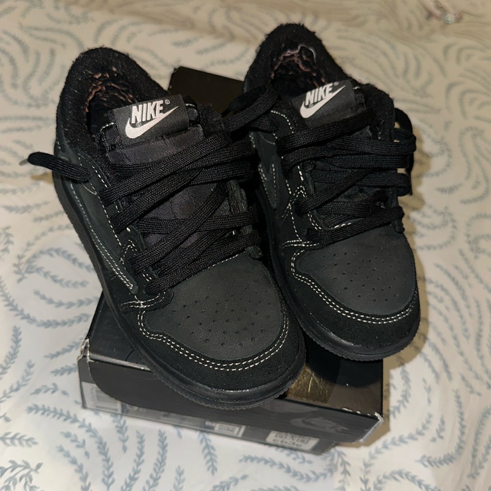 Travis Scott’s ( unisex) , color black